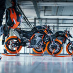 KTM 890 Duke R 2022