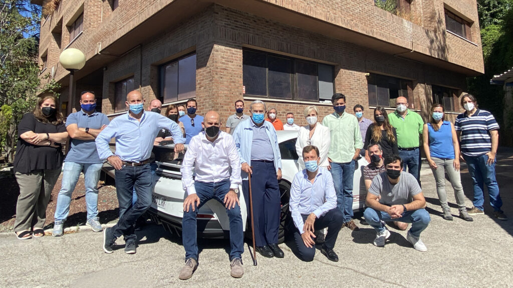 Vacío 1 Enrique Hernández-Luike y el equipo de LUIKE
