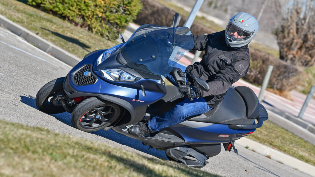 Piaggio MP3 Sport Advance 500