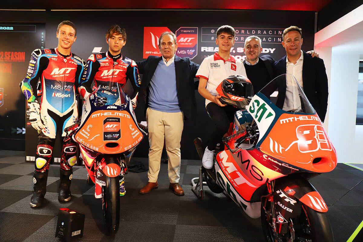 MT World Racing 2022: nuevo casco y presentación del equipo de Moto3