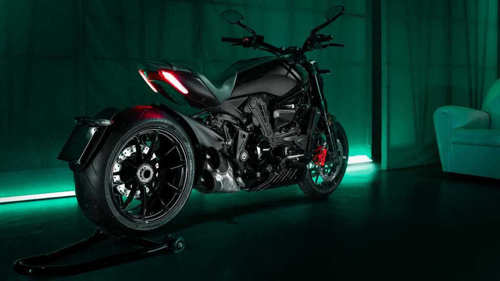 Ducati XDiavel Nera: edición limitada cargada de lujo 8 MY22 Ducati XDiavel Nera 125 UC365324 High