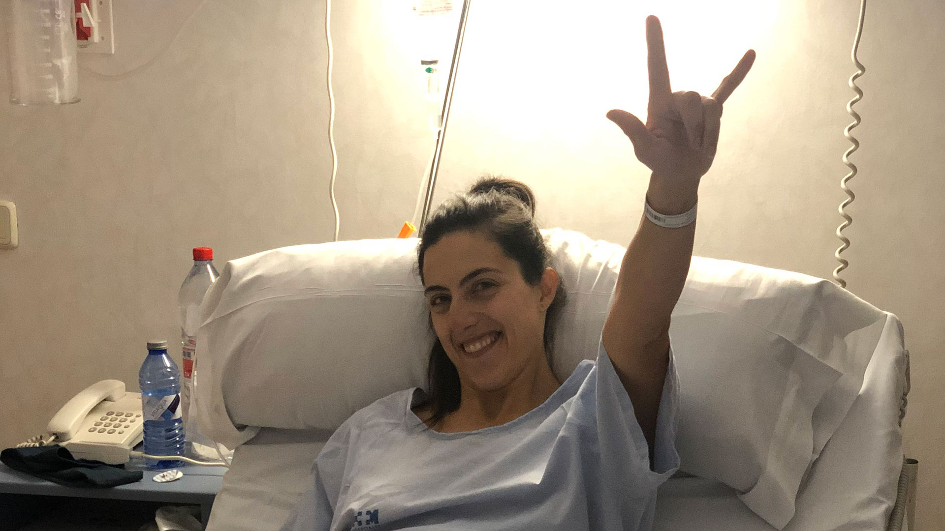 Sara García evoluciona de forma positiva tras operarse de la rodilla izquierda