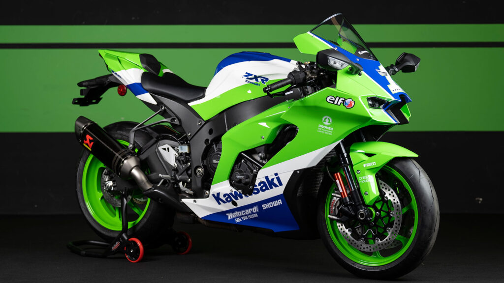 ¿Quieres la Kawasaki Ninja ZX-10RR réplica de Rea o Lowes? El KRT las pone en subasta 11 Stinger Kawasaki ZX 10RR Heritage Bikes Limited Edition 1
