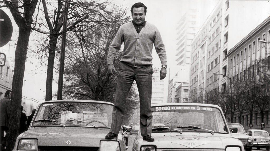 Nos deja Enrique Hernández-Luike, referente absoluto de la comunicación del Motor en España 1 foto obituario luike