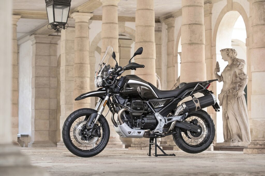 Ya disponibles en los concesionarios Moto Guzzi las primeras novedades 2022 13 moto guzzi V85TT Guardia dOnore