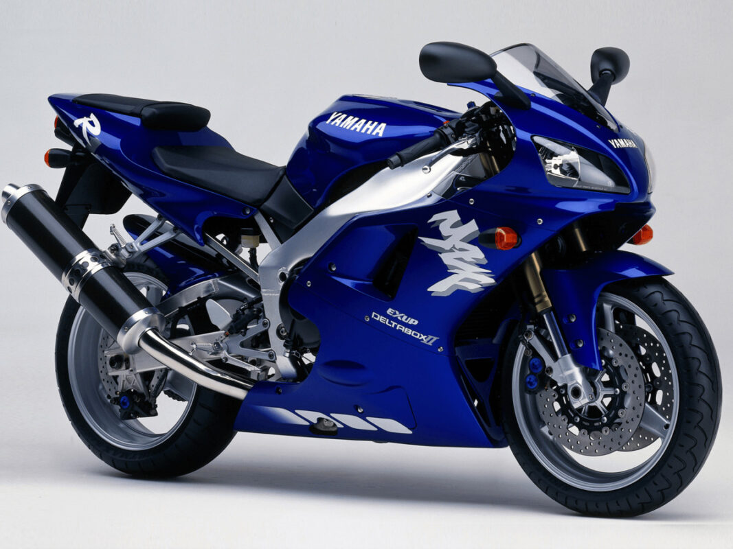 Las motos clásicas de la EGB y BUP en los años 90 1 Yamaha YZF R1