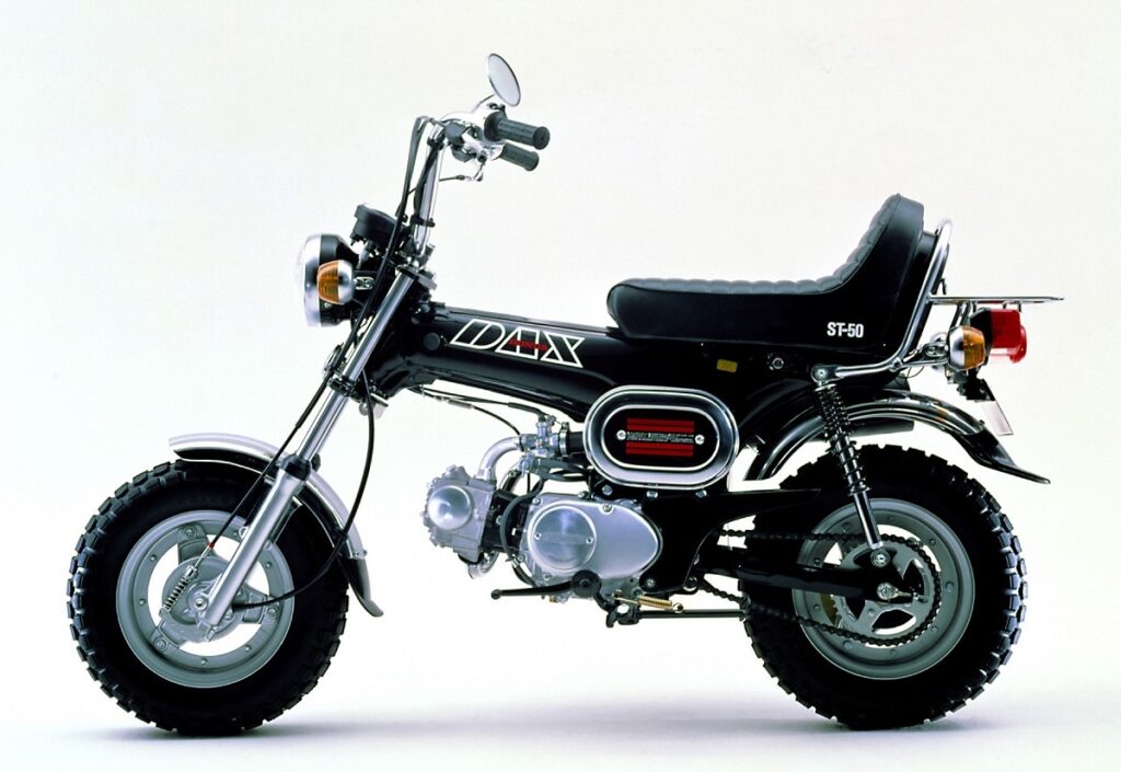 La "moto salchicha" de Honda: más de 50 años de historia y versión 2023 16 1981 HONDA ST50 Dax off road 1981