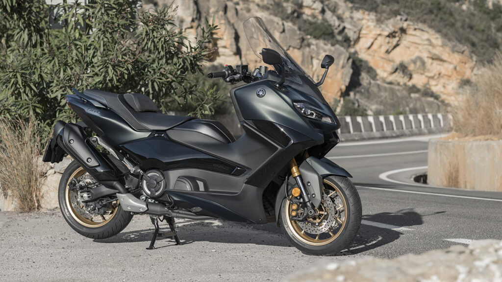 Yamaha TMAX 2022