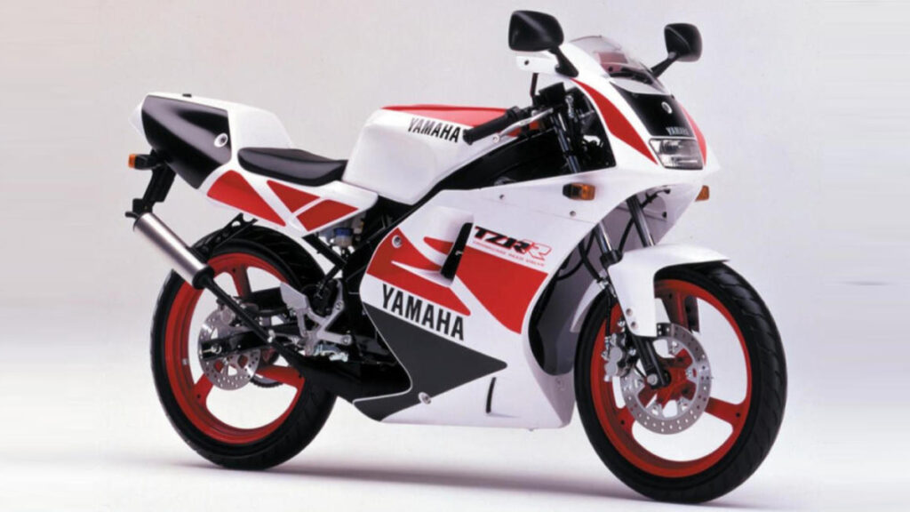 Estas son las motos más icónicas de los años 90 18 Yamaha TZR 50