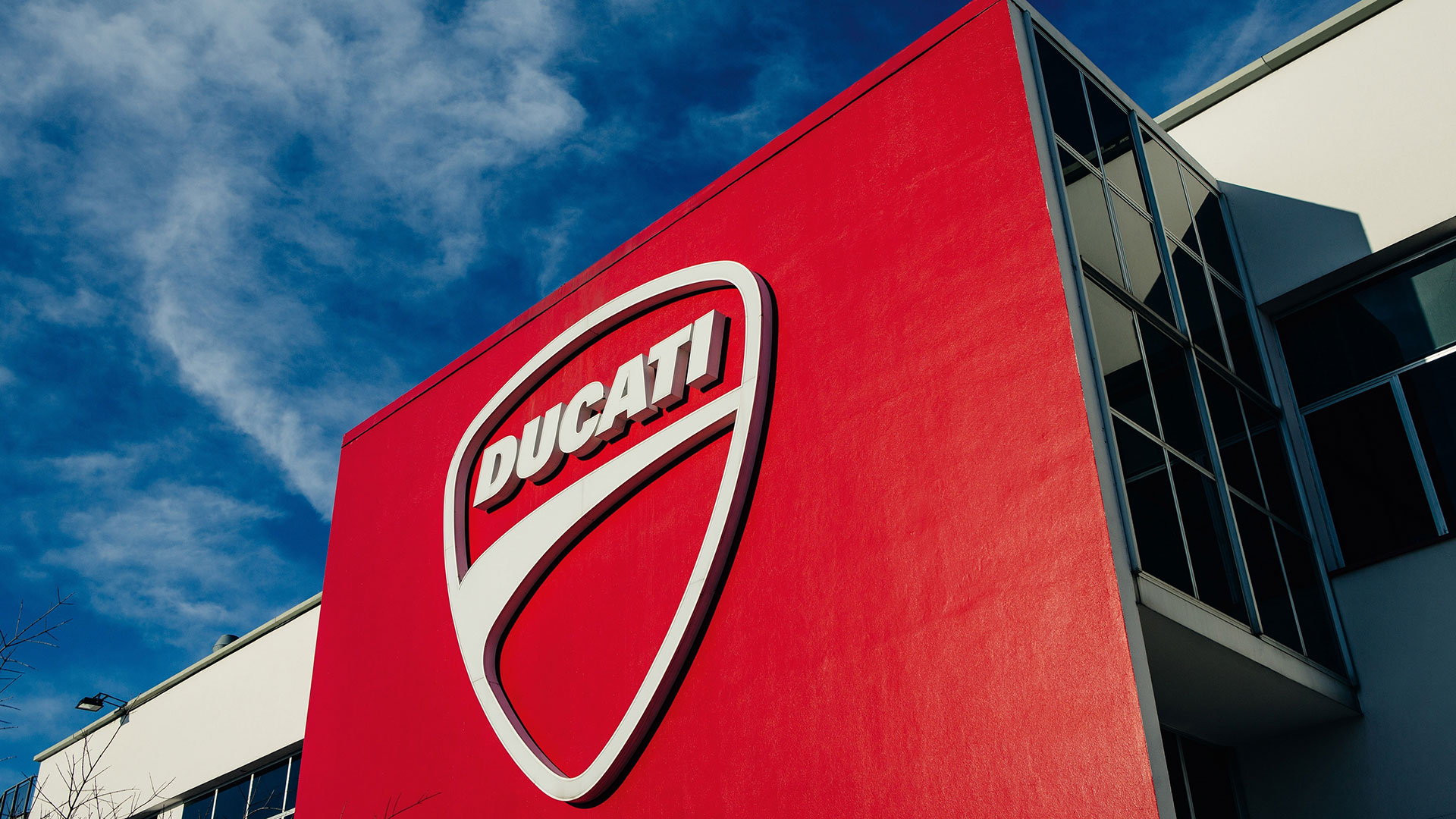 El Grupo Volkswagen asumirá la distribución de las motos Ducati desde 2024 5 Ducati-Motor-Holding-Factory_UC31869_High