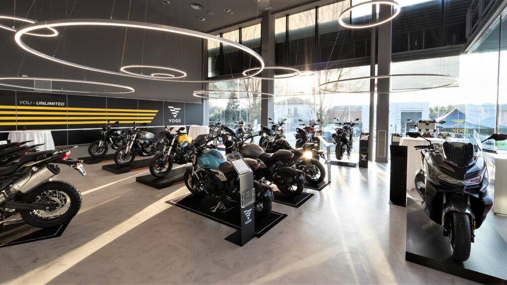 VOGE abre su primer punto de venta exclusivo en España 11 voge-punto-venta-exclusivo-espana