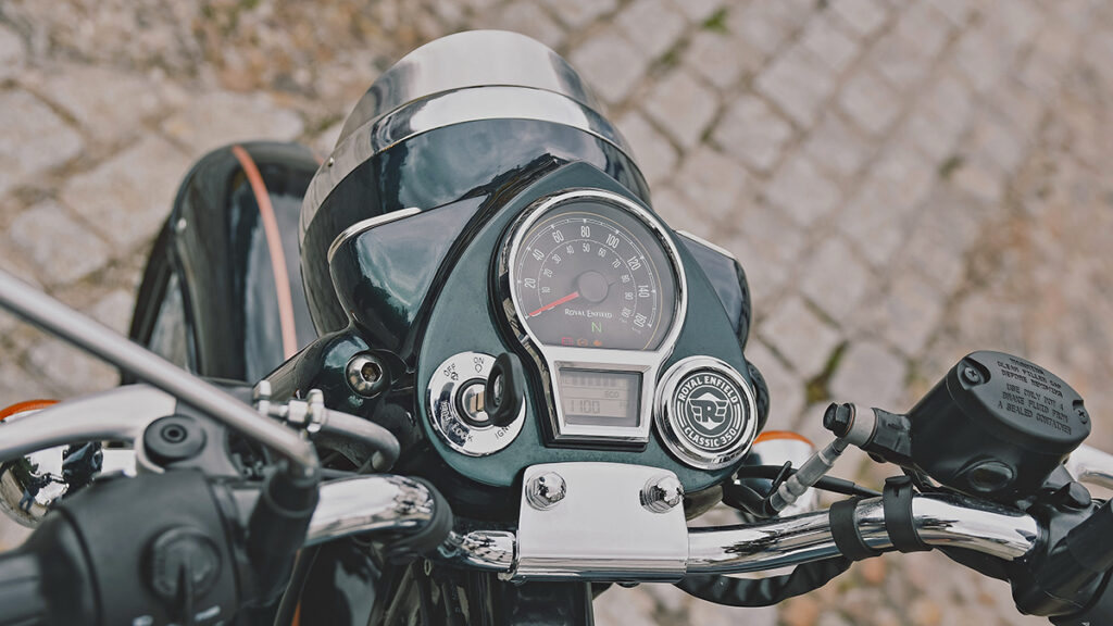 Prueba Royal Enfield Classic 350: esencia clásica con tecnología de hoy 13 Royal Enfield Classic 350
