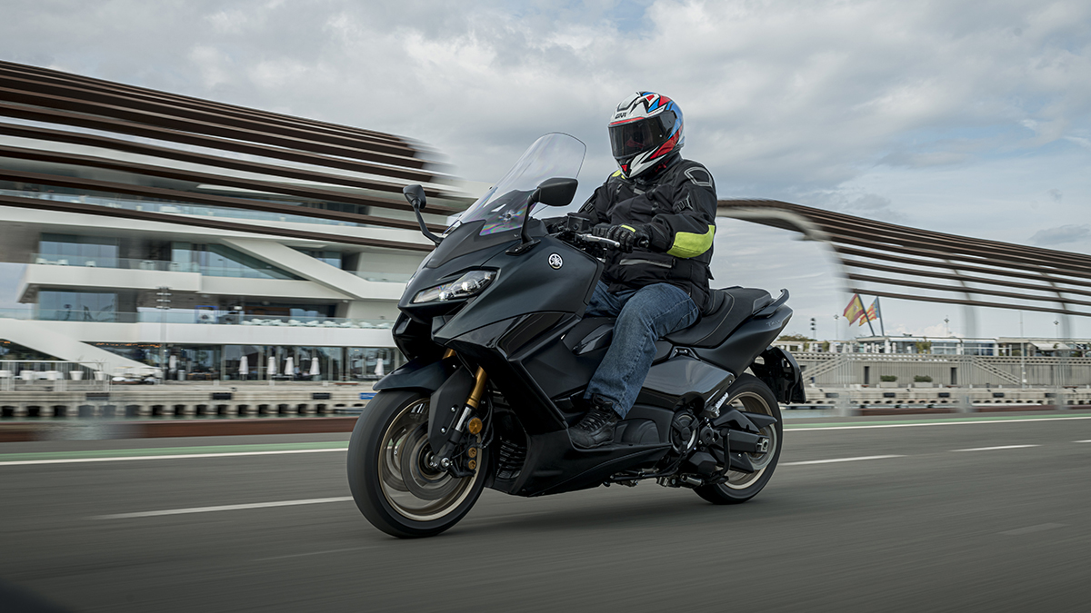 Vídeo: Prueba Yamaha TMAX 2022