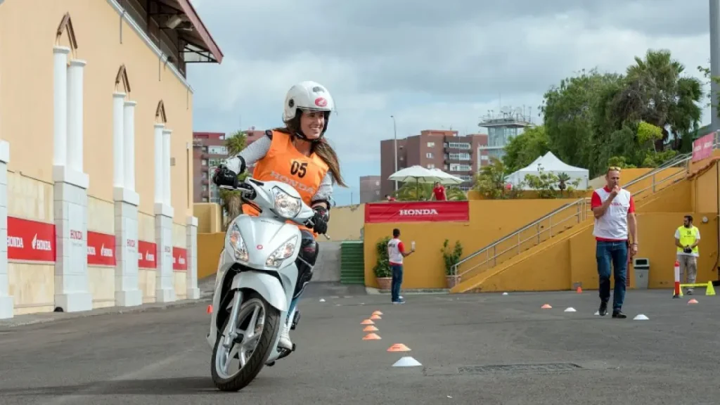 10 cosas que debes tener en cuenta si eres un apasionado de las motos 7 decalogo motociclista popular 2
