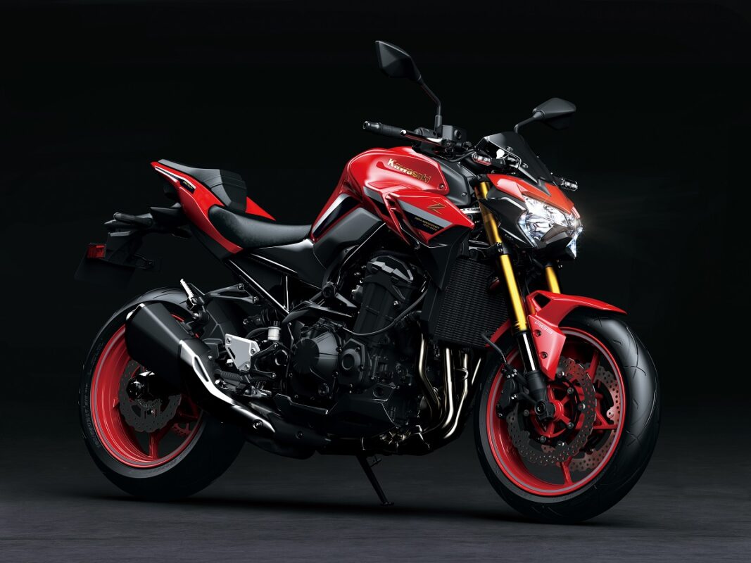 Concurso Kawasaki Z 50 Aniversario: disfruta de una Z 650RS durante un año 1 kawasaki Z900 apertura