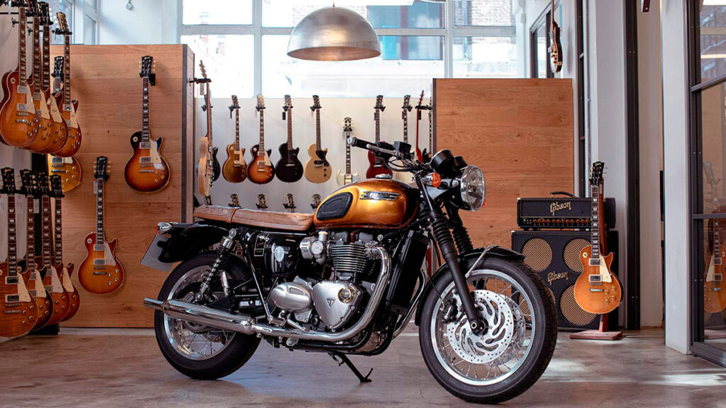 triumph-bonneville-t120-1959-legends