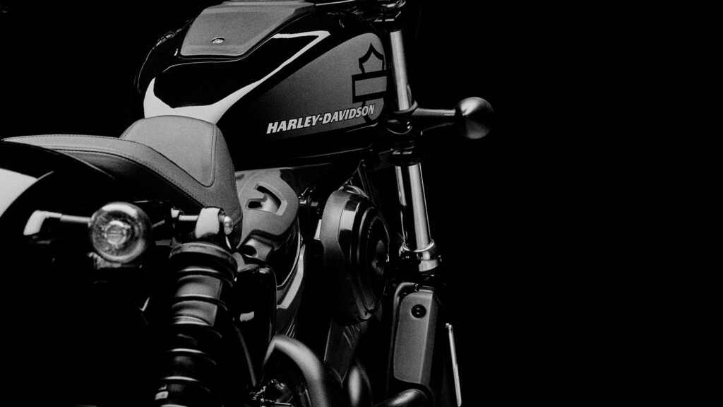 Nueva Harley-Davidson Nightster: la hermana pequeña de la Sportster 12 22 rh975 nightster detail z3015