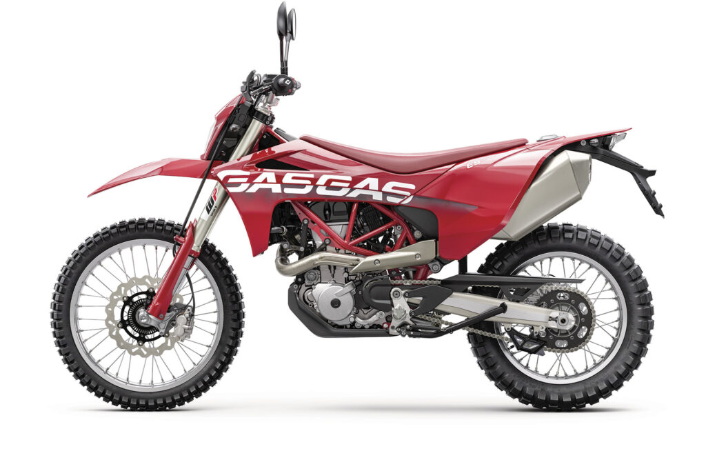 GasGas SM 700 y ES 700 2023: dos nuevos modelos de supermotard y enduro 13 gasgas-sm-700-es-700-2023