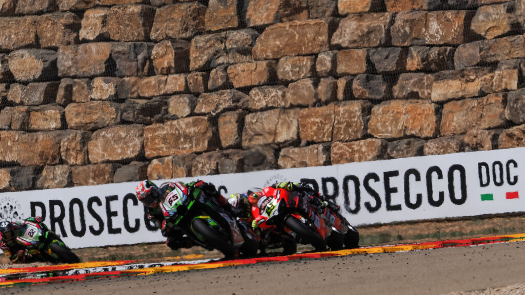 WSBK Aragón: Bautista vuelve a dominar 4 58198 JDR R01 Action