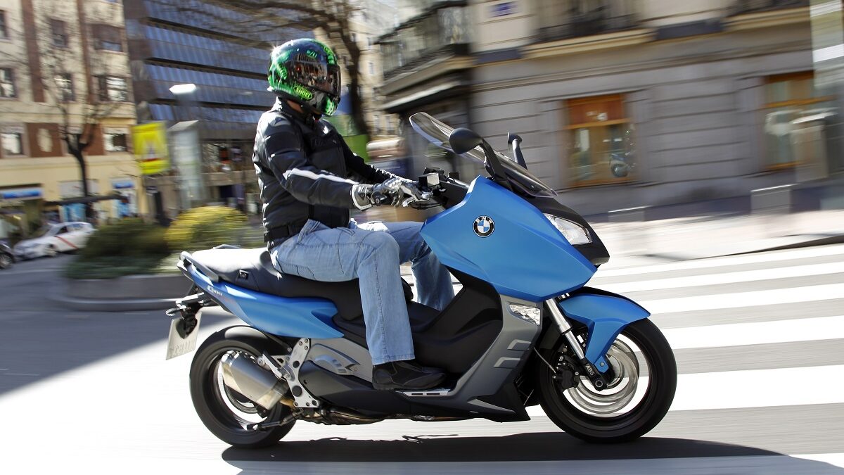 Estas son los modelos de moto que más interesa comprar de segunda mano 30 BMW C600 edited