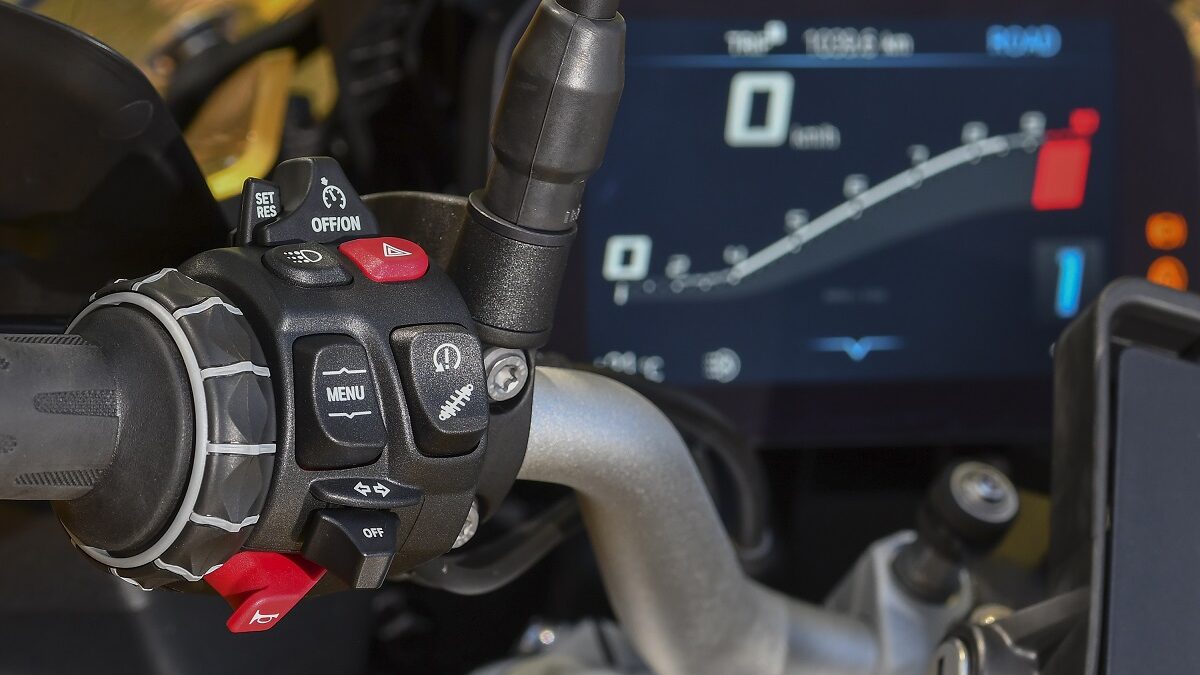 BMW F 900 XR: su propio concepto trail entre nueve diferentes 14 BMW F900XR 8 edited
