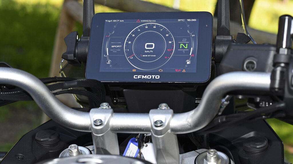 Prueba CF Moto 800 MT: la trail china con tecnología de KTM 10 CFMoto 800MT 2