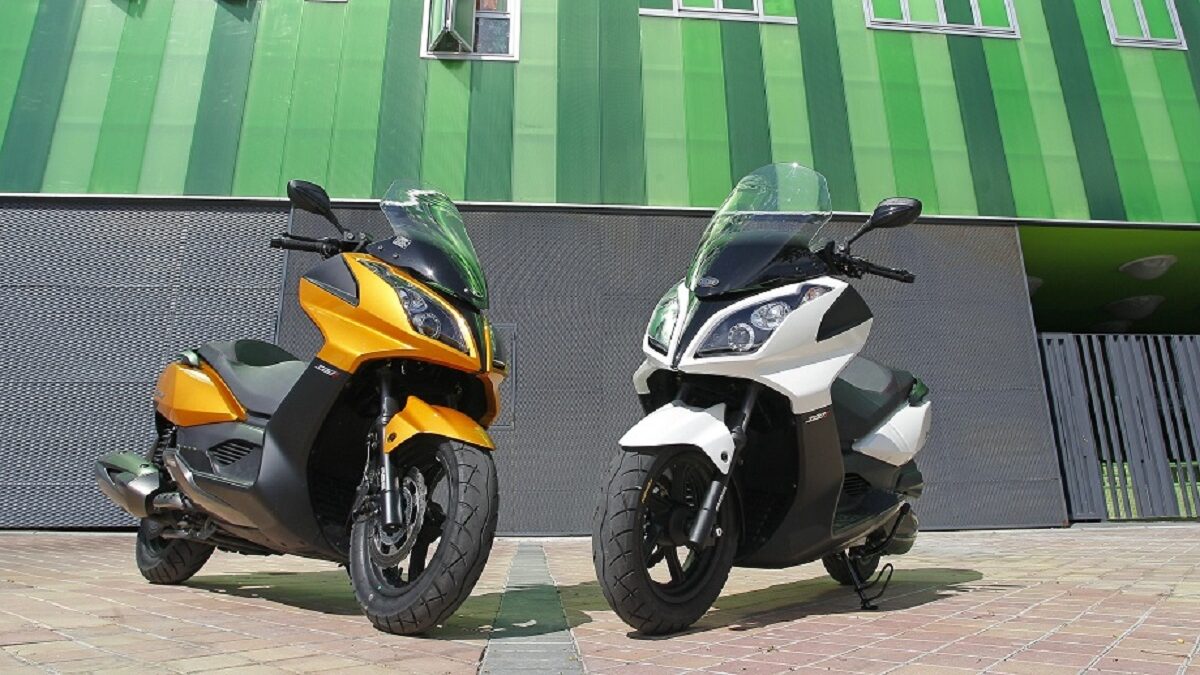 KYMCO SuperDink 125 edited