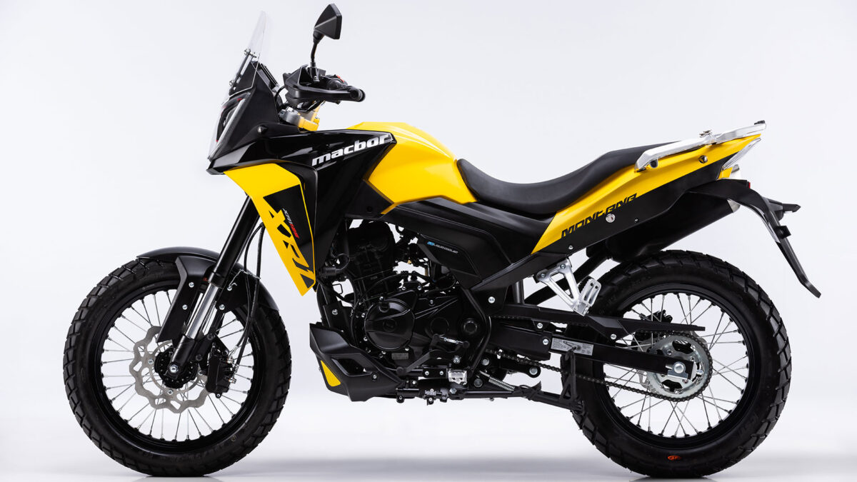 macbor-montana-xr1-rockster-125-vive-la-moto