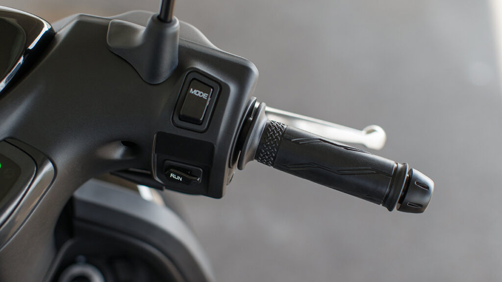 Motos eléctricas: el primer scooter japonés 100 % eléctrico para el mercado europeo 13 Yamaha Neos 2022 1 4