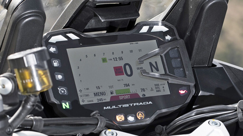 Dos proyectos de moto conectada ganan el reto para reducir los accidentes en Barcelona 8 modos conduccion