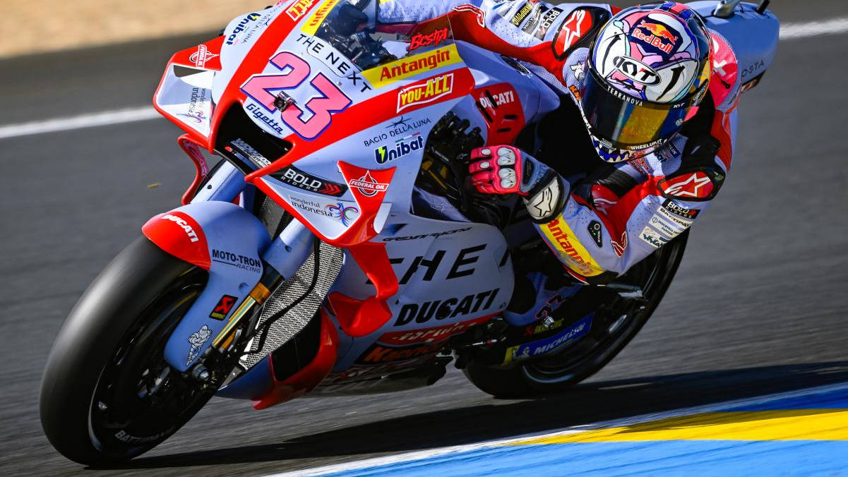 MotoGP Francia: Bastianini da una lección de estrategia en Le Mans 1 23 enea bastianini lgz5478.gallery full top lg