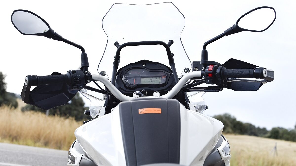 Dos trail de referencia para el carné A2, ahora todavía más interesantes 9 Benelli TRK 502 3 edited