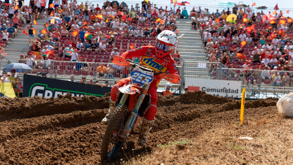 MXGP de España: la afición enloquece con Guillén y Prado 10 Guillen Firma Avisual
