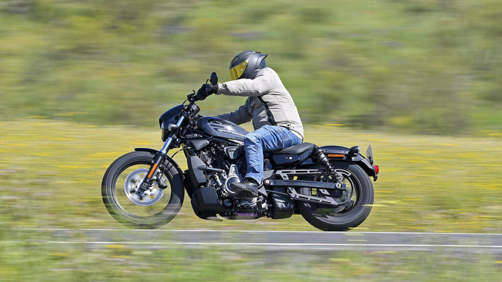 Prueba Harley-Davidson Nightster: Trampantojo americano 17 Harley Davidson Nightster 1
