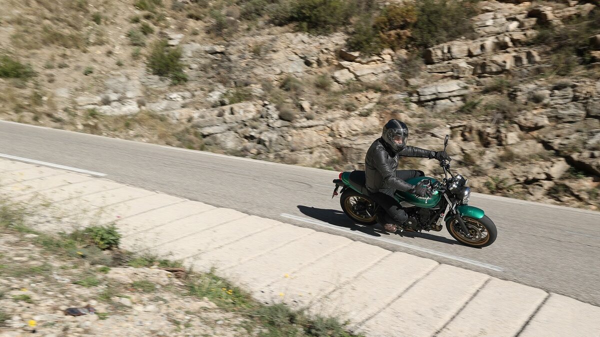 La moto que te robará el corazón y la razón 17 Kawasaki Z650RS 11 edited