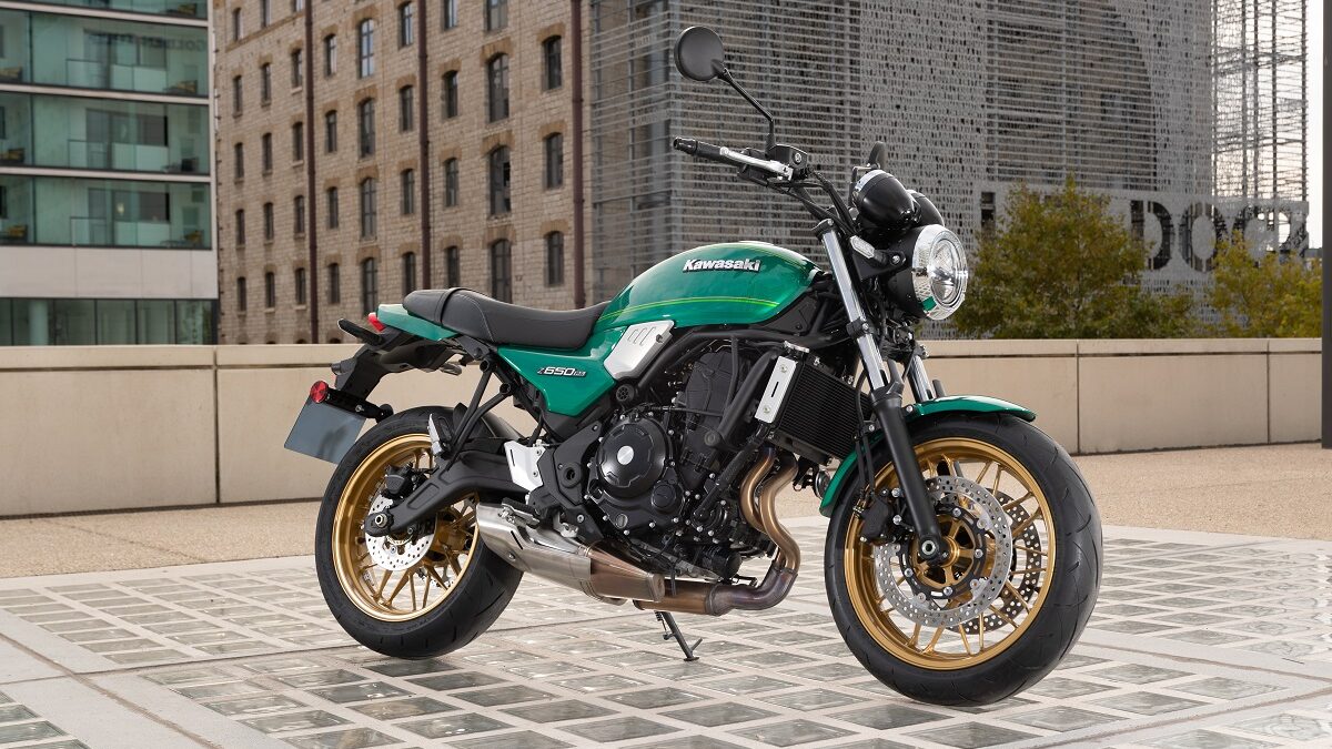 Kawasaki Z650RS 4 edited