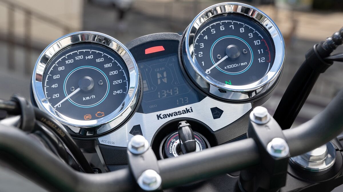 La moto que te robará el corazón y la razón 13 Kawasaki Z650RS 7 edited