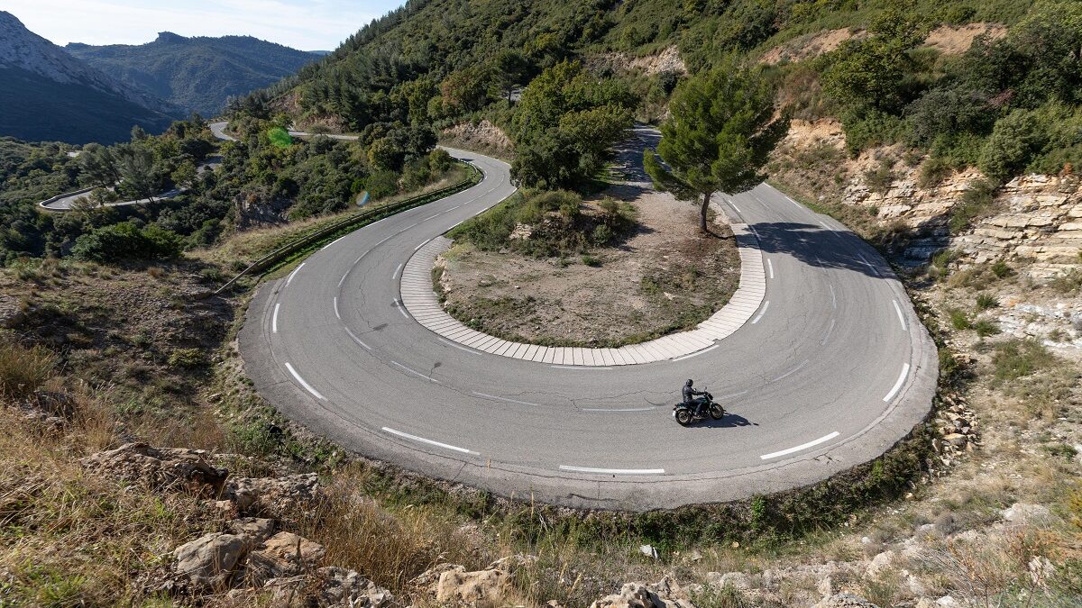 La moto que te robará el corazón y la razón 18 Kawasaki Z650RS 8 edited