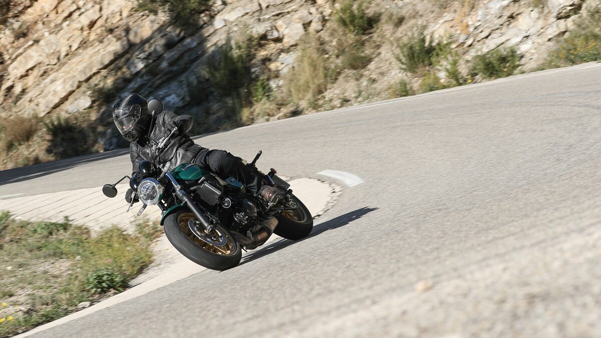 La moto que te robará el corazón y la razón 15 Kawasaki Z650RS 9 edited