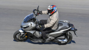 Prueba del Honda ADV 350