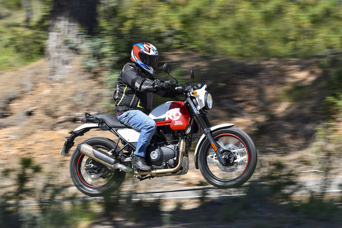 Diviértete con la Royal Enfield Scram 411 mientras te ahorras la matrícula y el seguro del primer año 7 Royal Enfield Scram 411