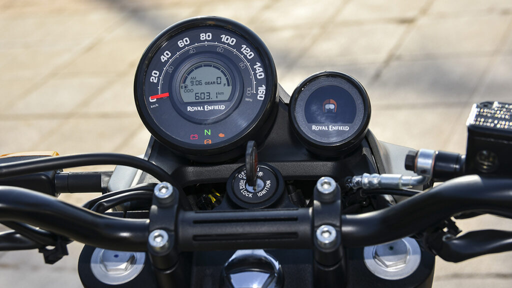 Prueba Royal Enfield Scram 411: una scrambler que viene del campo 13 Royal Enfield Scram 411 2