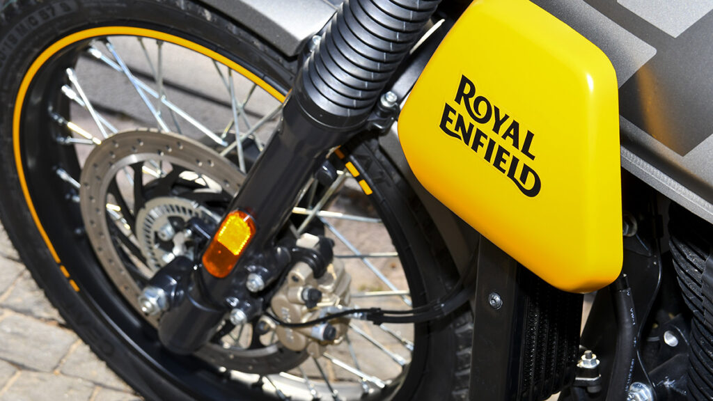 Prueba Royal Enfield Scram 411: una scrambler que viene del campo 12 Royal Enfield Scram 411 3
