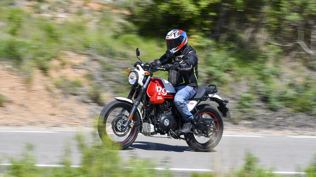 Prueba Royal Enfield Scram 411: una scrambler que viene del campo 17 Royal Enfield Scram 411 5