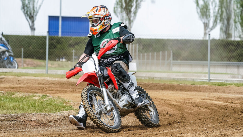 Honda Escuela de Conducción: 30 años al servicio de la seguridad del motorista 15 honda-escuela-conduccion