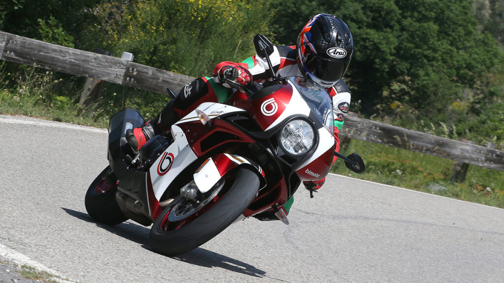 Prueba Bimota KB4: Superturismo de lujo 15 BIMOTA KB4 2