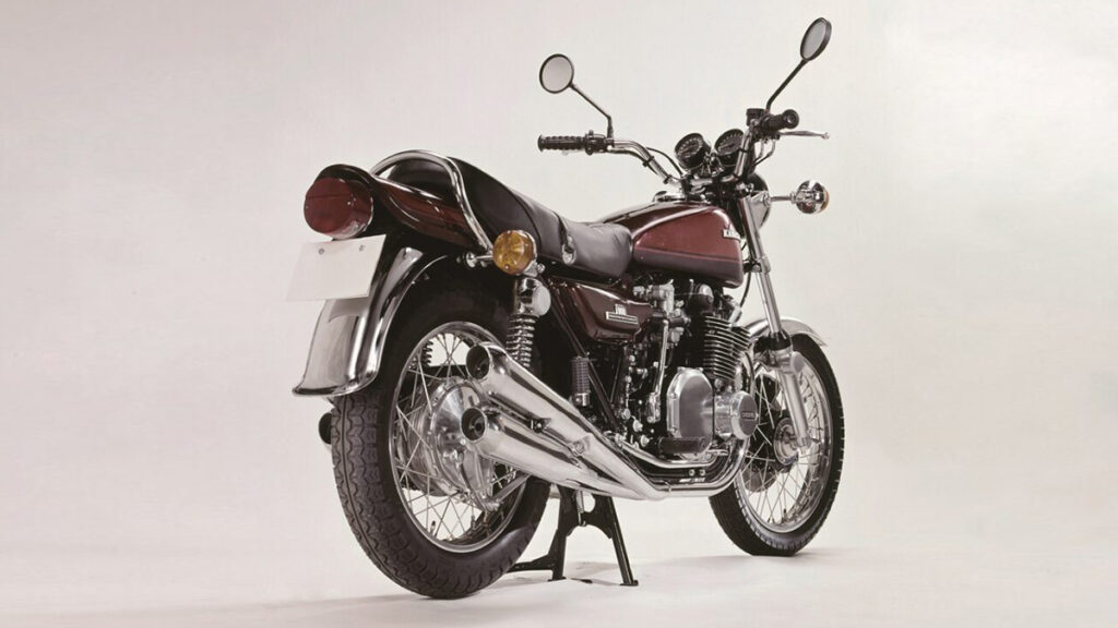 Motos clásicas: 7 modelos de Kawasaki que son auténticas joyas 12 Kawasaki Z1 2 2 1024x819 1