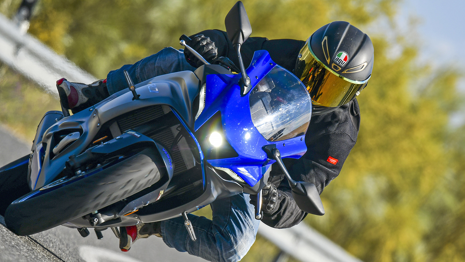 Yamaha R7: Sport-turismo multipropuesta