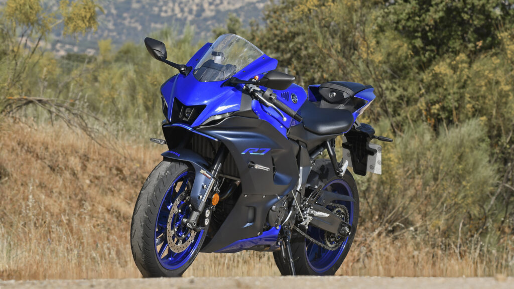 Yamaha R7 2022