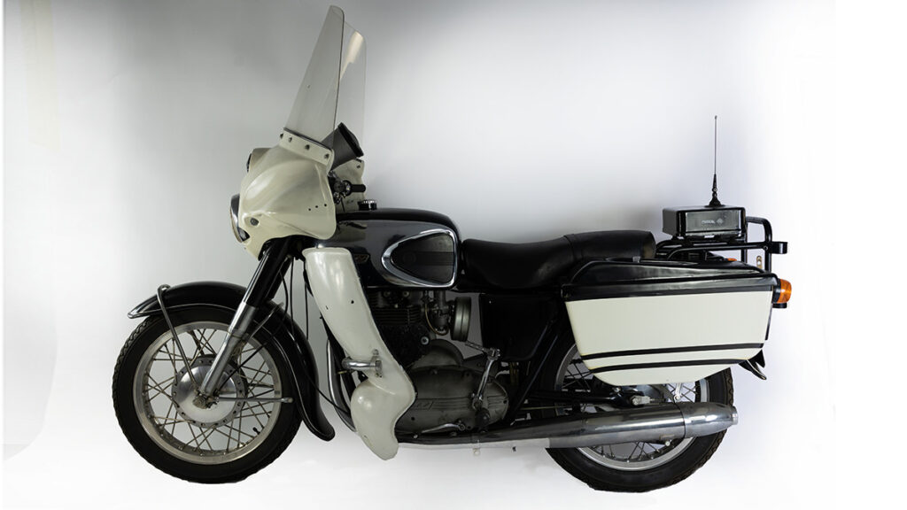 Las 10 motos fabricadas en España más icónicas 9 Sanglas 400 S.O.